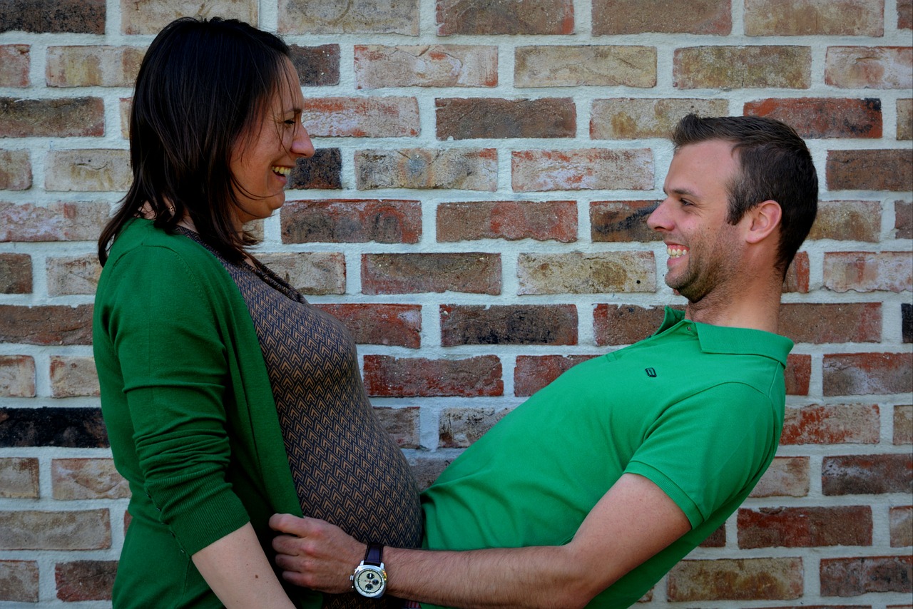 expectant dads have pregnancy symptoms too